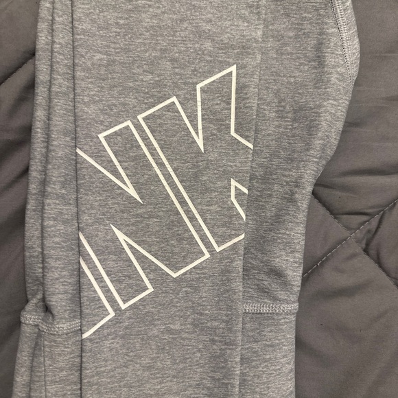 Victoria’s Secret PINK Gray Logo Leggings – Size XS - Picture 4 of 5